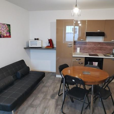 Studio Proche De La Gare Et Du Centre Ville Chalons en Champagne Bagian luar foto